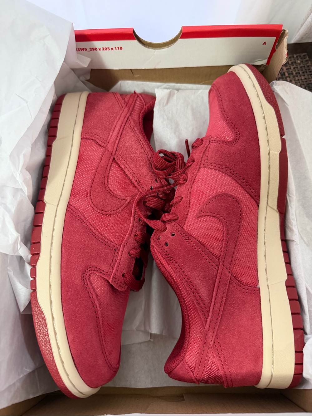 Nike Dunk Low SE (GS) Team Crimson Red Suede – Size 6.5Y – New with Box